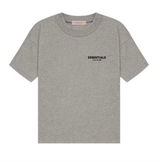 ´PLAYERA ESSENTIALS GRIS OSCURO
